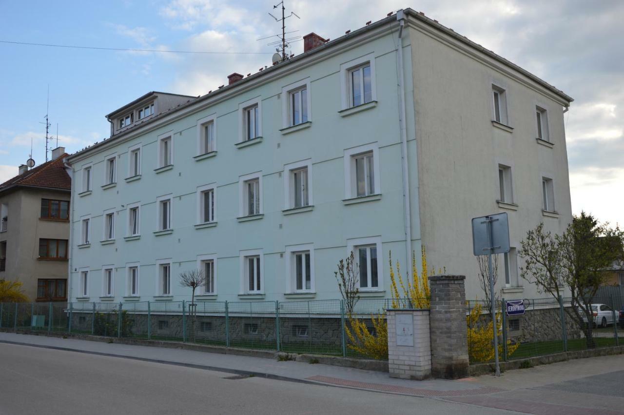 Apartmanovy Byt Тршебонь Экстерьер фото